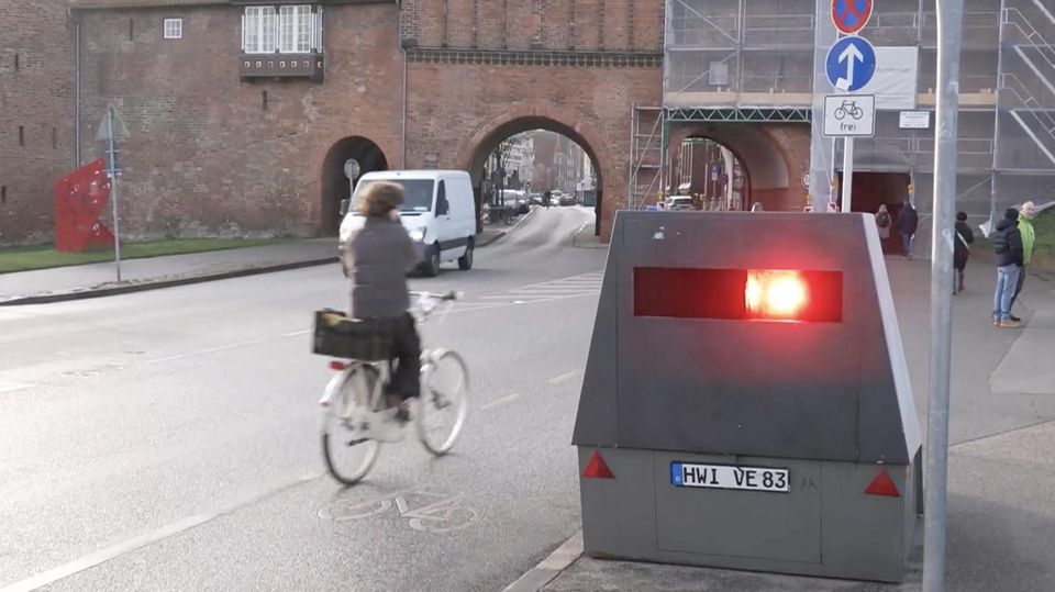 Dieser Blitzer in Lübeck blitzt alles – sogar Fußgänger