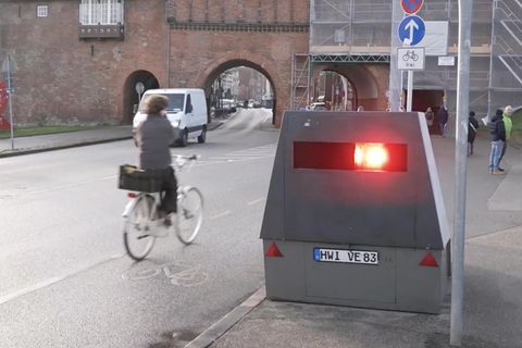 Dieser Blitzer in Lübeck blitzt alles – sogar Fußgänger