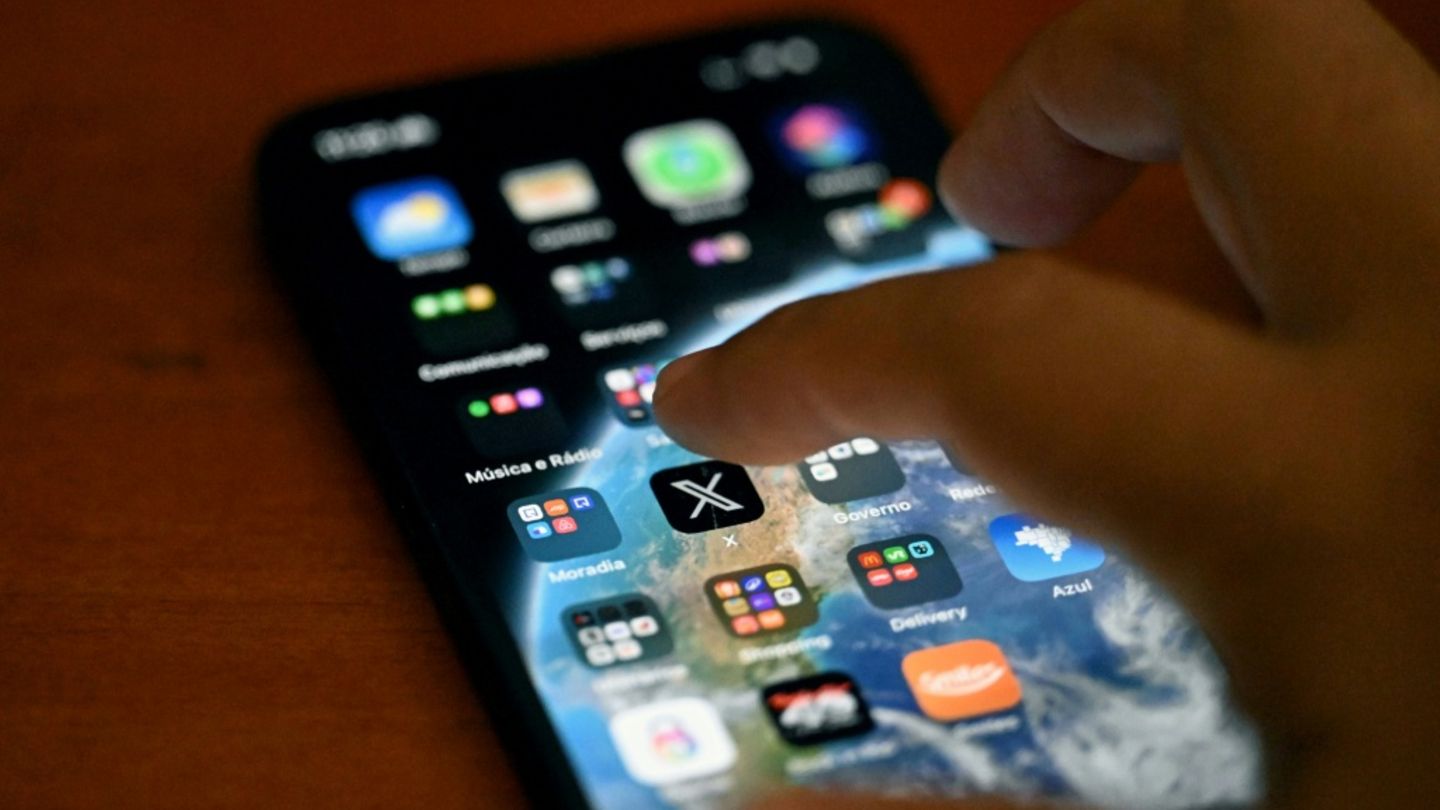 Umfrage: 45 Prozent der Deutschen empfinden Smartphones an Heiligabend als störend