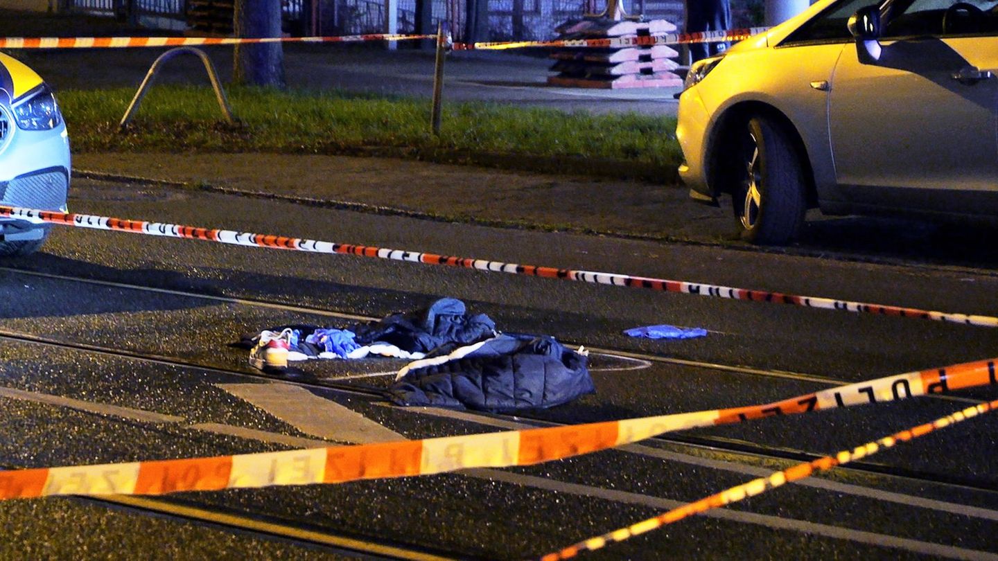 Unfälle: Fußgänger wird bei Unfall mit Straßenbahn verletzt