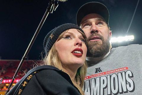 Taylor Swift und Travis Kelce gaben im August ihre Verlobung bekannt.