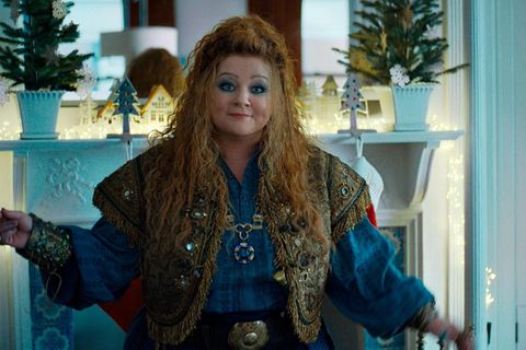 Flora (Melissa McCarthy) ist ein weiblicher Dschinn, der die Fähigkeit besitzt, Wünsche zu erfüllen.