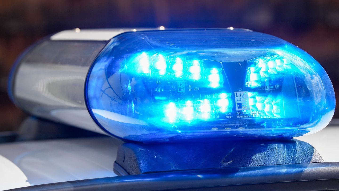 Unfälle: Mann in Stuttgart zwischen Straßenbahnen eingeklemmt