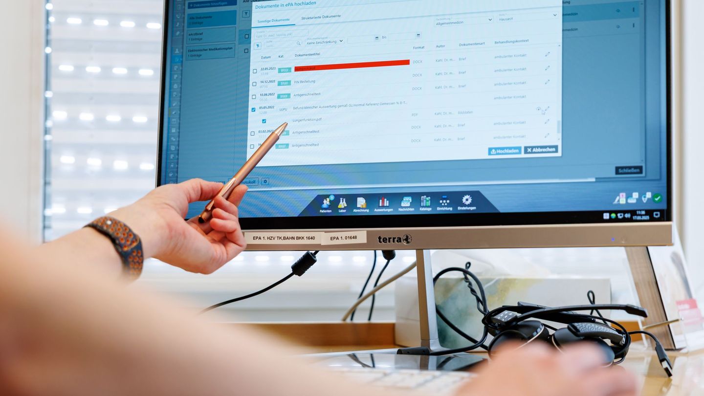 Laut Kassenärztlicher Vereinigung nutzen mittlerweile 95 Prozent von Sachsens Praxen die elektronische Patientenakte. (Symbolbil