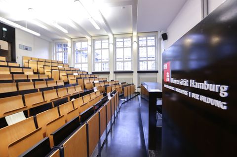 Angesichts der schwierigen Haushaltslage an der Uni Hamburg fordert die CDU den rot-grünen Senat zum Handeln auf. (Archivbild) F