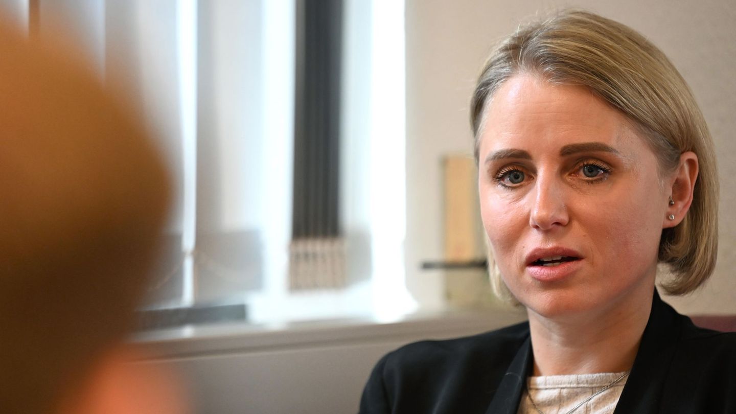 Die AfD-Abgeordnete Behrendt machte Schlagzeilen, als der Landtag im November ihre Immunität aufhob. Wegen mutmaßlich hetzerisch