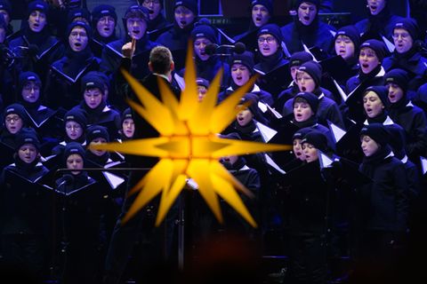 Für den Dresdner Kreuzchor ist die Weihnachtszeit so etwas wie die Hauptsaison (Archivbild): Foto: Robert Michael/dpa