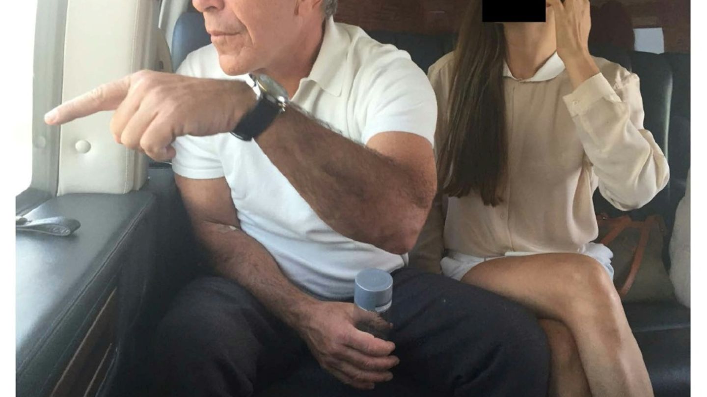 Jeffrey Epstein auf einem der veröffentlichten Fotos