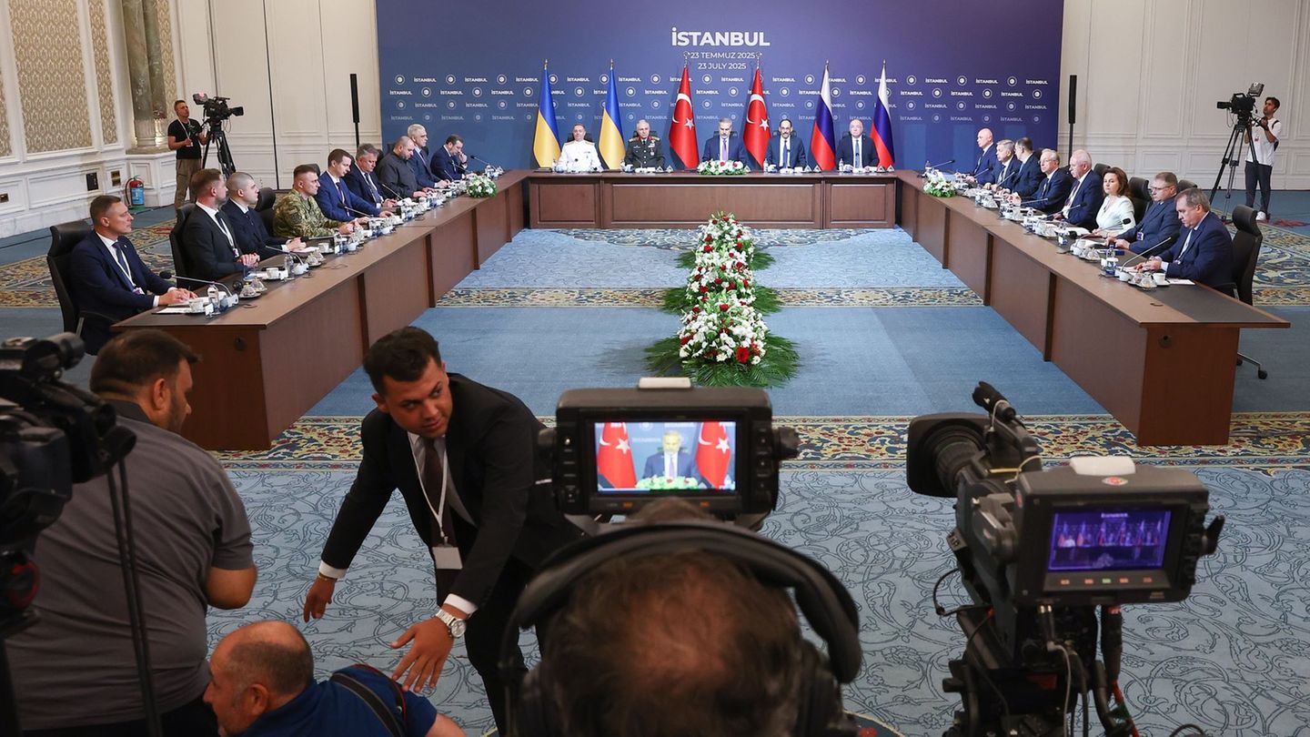 Zuletzt trafen sich Unterhändler Kiews und Moskaus im Sommer, um über Schritte zur Beendigung des Kriegs in der Ukraine zu sprec