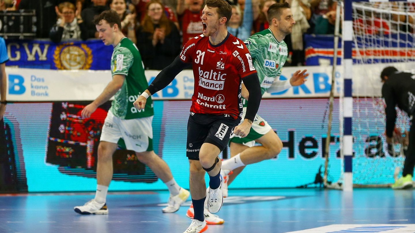 Emil Jakobsen war der erfolgreichste Werfer der SG Flensburg-Handewitt in Göppingen. (Archivbild) Foto: Michael Hundt/dpa