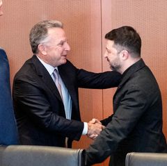 Ukraine: Präsident Selenskyj und der US-Sondergesandte Stev Witkoff im Bundeskanzleramt