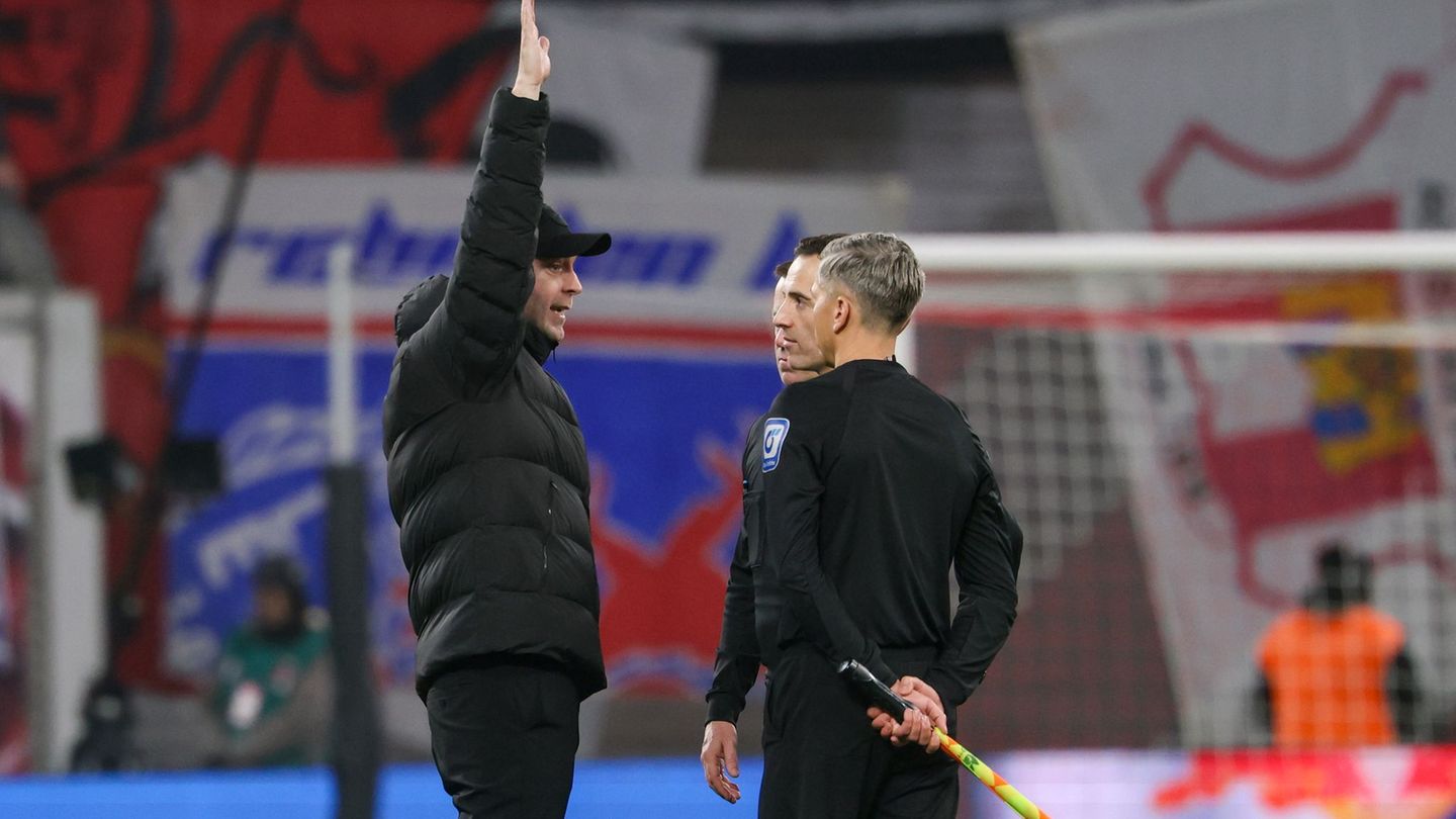 Die Leipziger waren mit der Schiedsrichter-Leistung nicht einverstanden. Foto: Jan Woitas/dpa