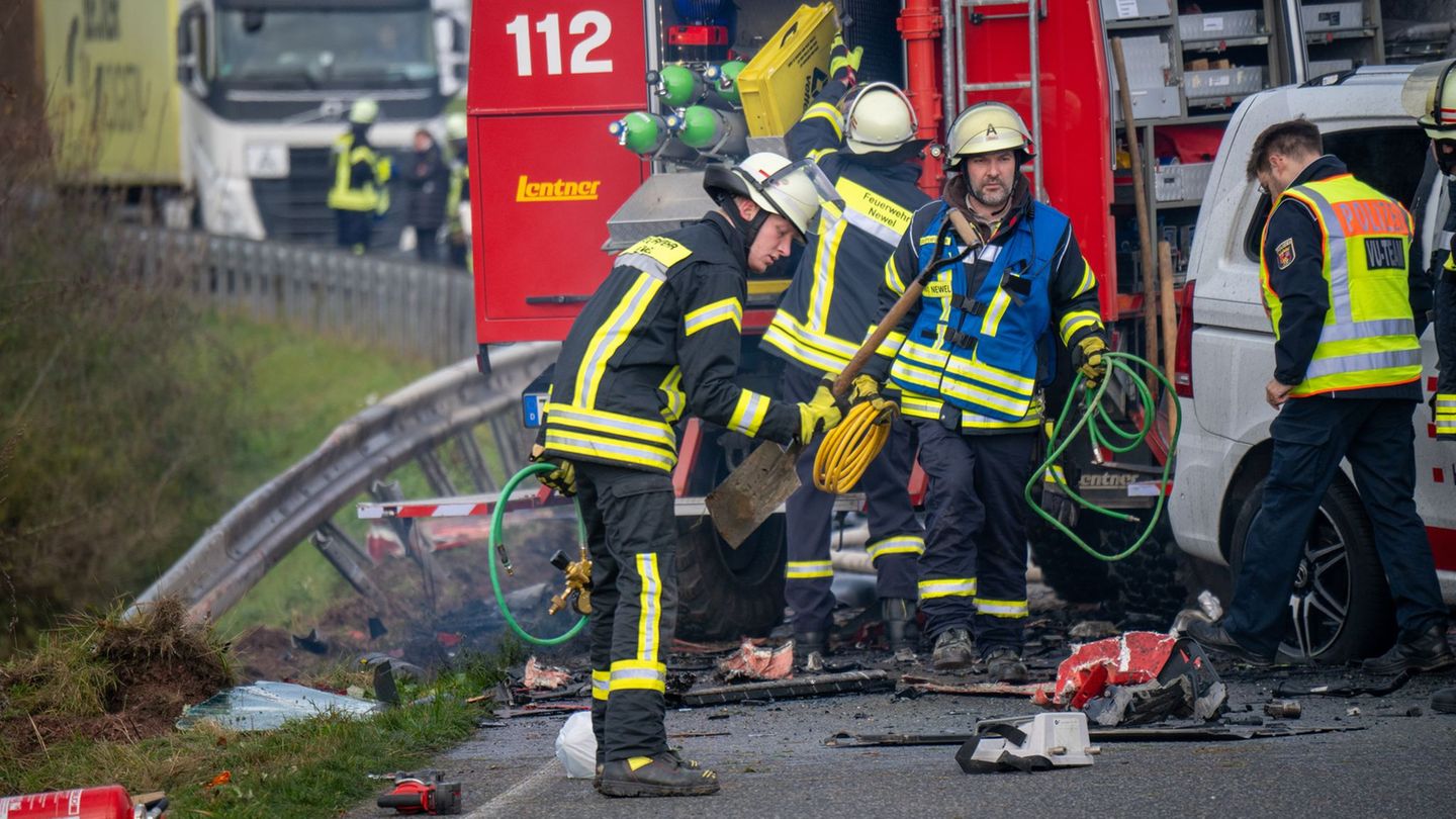 Deutlich mehr Verkehrstote gibt es in Rheinland-Pfalz. (Archivbild) Foto: Harald Tittel/dpa