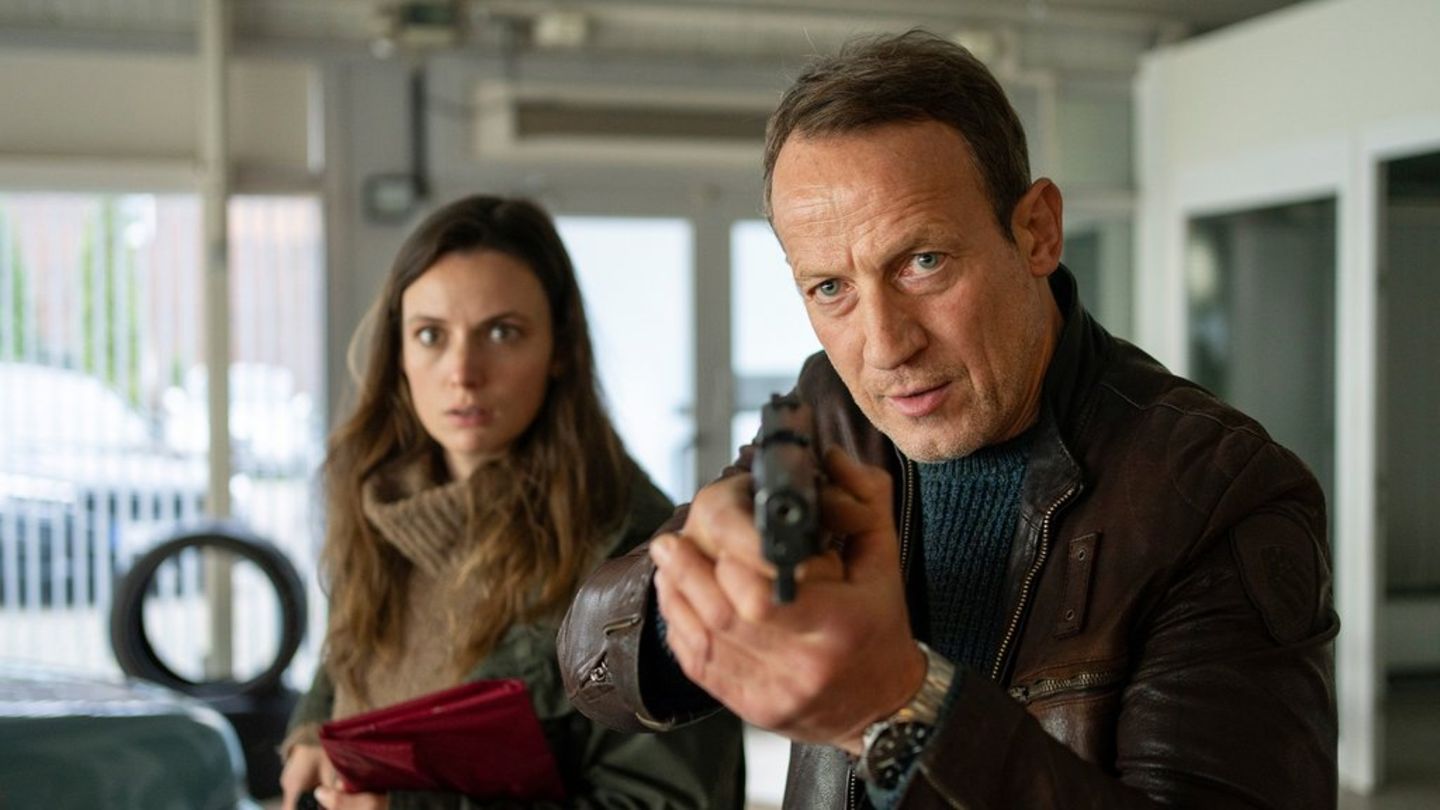 "Tatort: Ein guter Tag": Lynn de Baer (Gaite Jansen, l.) und Falke (Wotan Wilke Möhring).