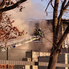 Modern ausgerüstete Feuerwehren sind lebenswichtig. (Archivbild) Foto: Ralf Drefin/dpa
