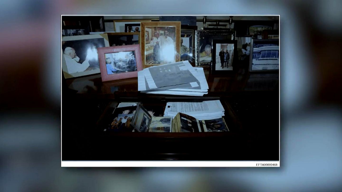 Missbrauchsskandal: Trump-Foto aus Epstein-Akten verschwunden