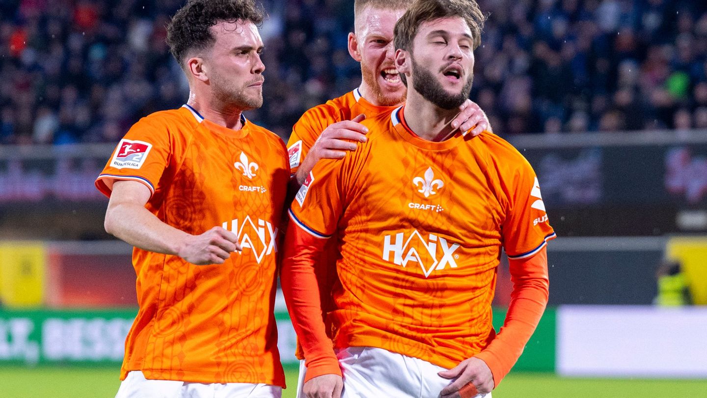 Darmstadt freut sich über eine starke erste Saisonhälfte. Foto: David Inderlied/dpa