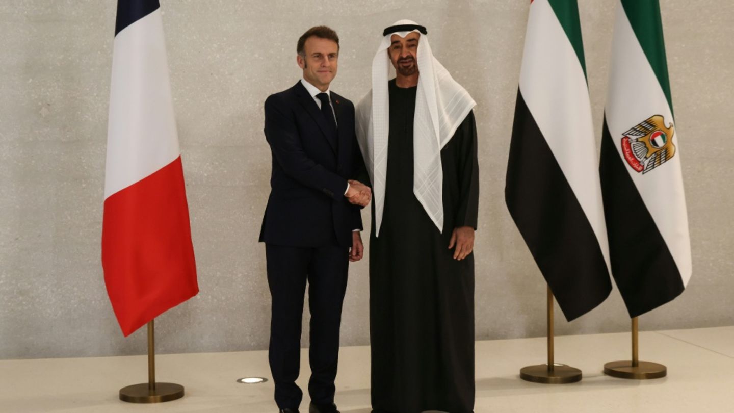 Macron und bin Sayed al Nayhan in Abu Dhabi