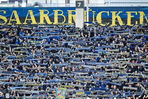 Der 1. FC Saarbrücken erleidet eine personelle Schwächung im Abstiegskampf. Foto: Uwe Anspach/dpa
