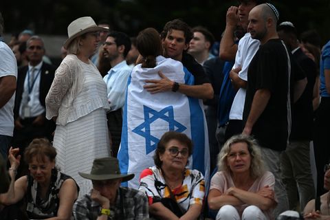 Bei dem Anschlag am vergangenen Sonntag wurden 15 Menschen getötet. Foto: Dean Lewins/AAP/dpa