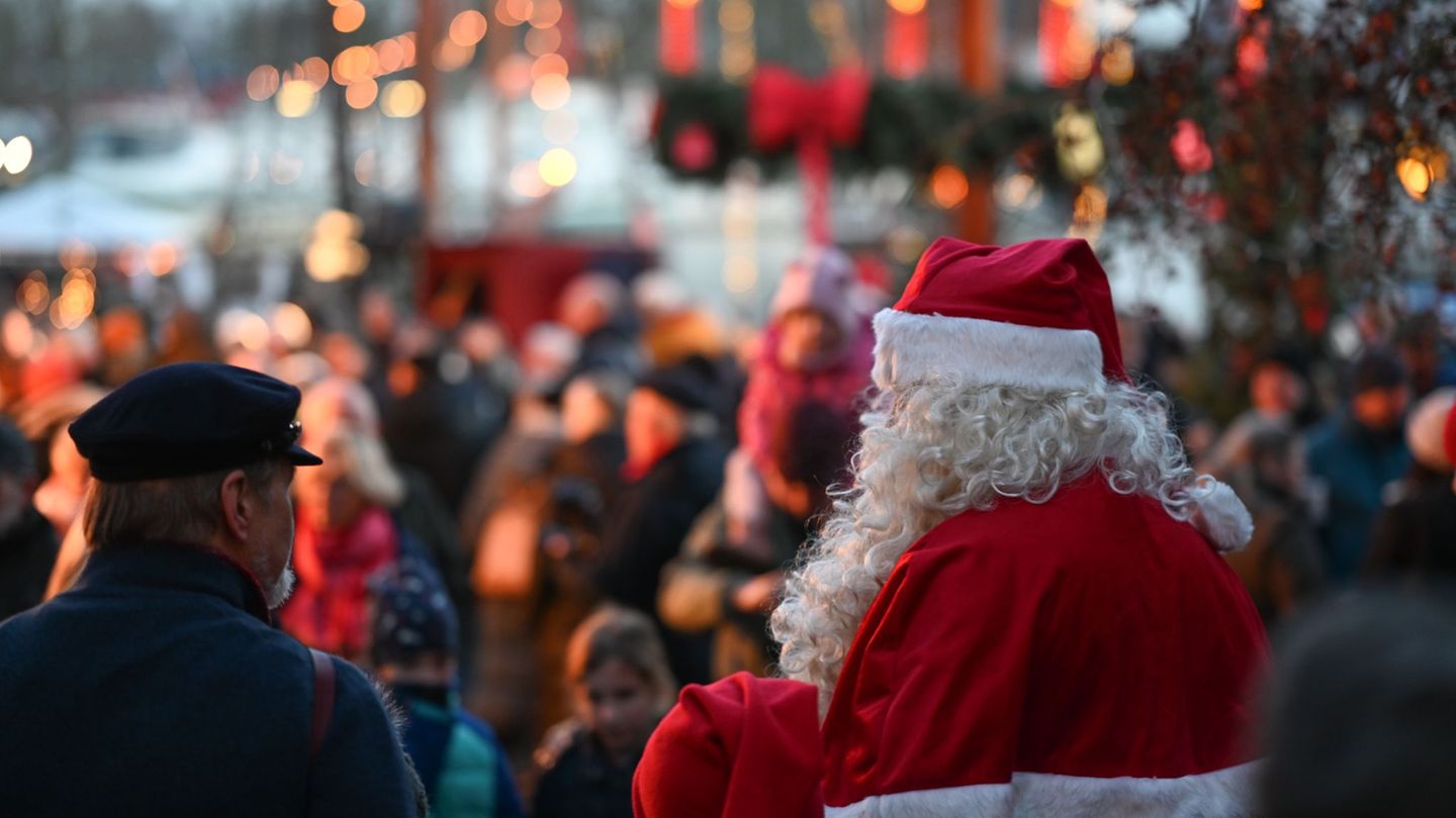 Auch im Norden wünschen sich viele ein weißes Wunder zu Weihnachten. (Symbolbild) Foto: Lars Penning/dpa