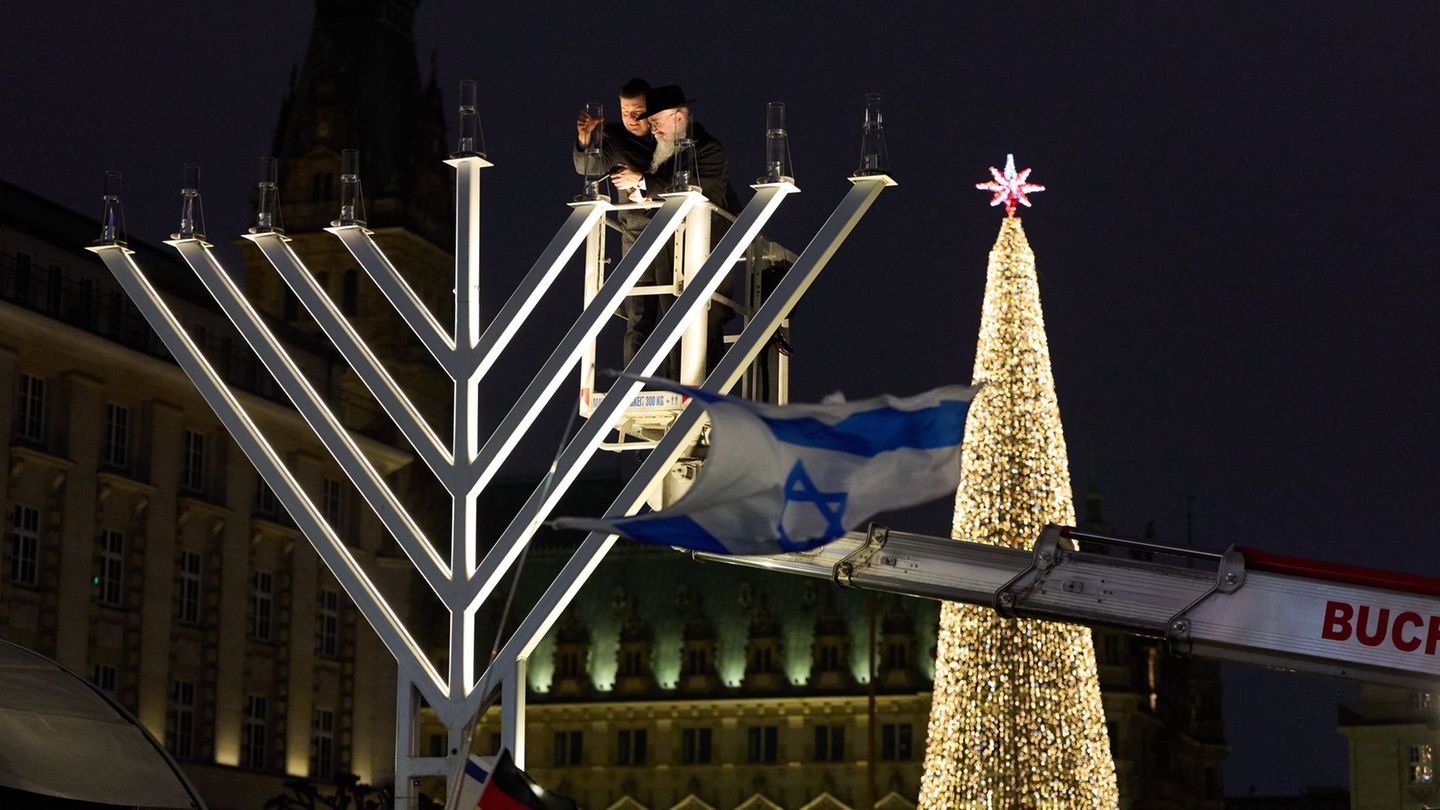 Mit dem Lichterfest Chanukka wird an die Wiedereinweihung des zweiten jüdischen Tempels in Jerusalem im Jahr 164 vor Christus er