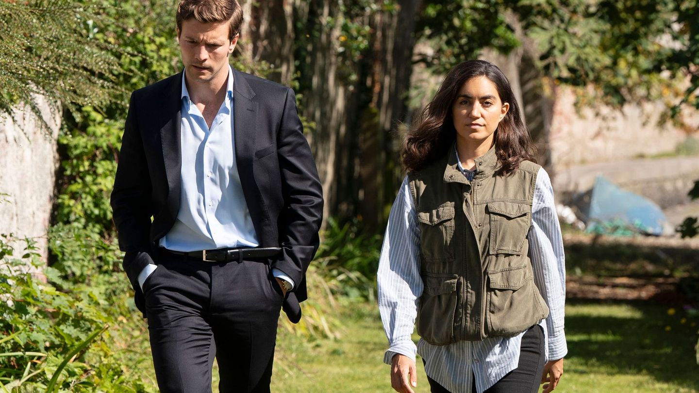 Das neue Ermittlerduo (Leo Suter, Sofia Barclay) hat jede Menge Gegensätze zu überwinden, nicht nur aufgrund ihrer konträren sozialen Herkunft.