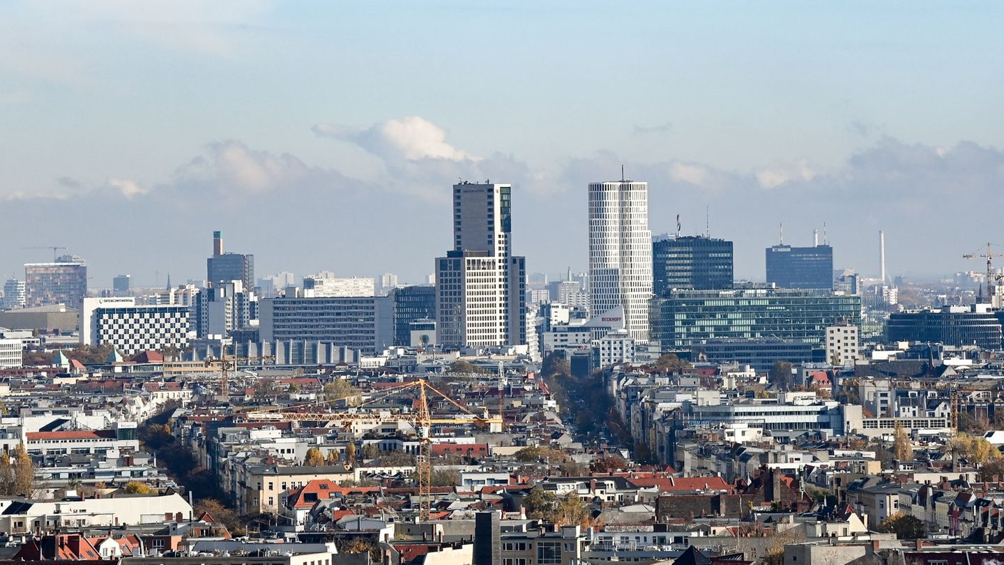 Die IBB rechnet für das kommende Jahr wieder mit mehr Wirtschaftswachstum in Berlin. (Archivbild) Foto: Jens Kalaene/dpa-Zentral