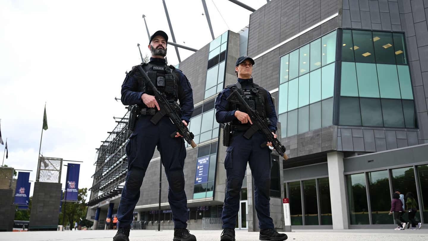 Laut der Polizei in Australien haben die Attentäter vom Bondi Beach für den Anschlag trainiert. Foto: James Ross/AAP/dpa