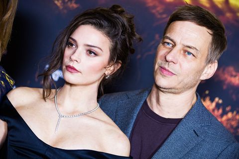 Die Schauspieler Harriet Herbig-Matten und Tom Wlaschiha bei einem Photocall am Rande der Premiere der Serie "Schwarzes Gold". F