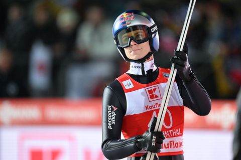 Andreas Wellinger springt bislang schwach. (Archivbild) Foto: Hendrik Schmidt/dpa