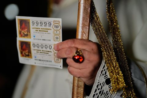 Insgesamt werden mehr als 2,77 Milliarden Euro verteilt. Foto: Manu Fernandez/AP/dpa