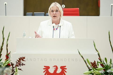 Brandenburgs Landtagspräsidentin Ulrike Liedtke fordert ein Ordnungsgeld für provokative Äußerungen im Parlament.(Archivbild) Fo