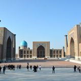 Ab nach Zentralasien: Usbekistan mit der schönen Architektur, zu bewundern etwa in Samarkand (Bild), Kirgisistan mit spektakulären Bergen und Nomadenkultur, und Kasachstan mit seinen riesigen Steppen und nagelneuen Städten.