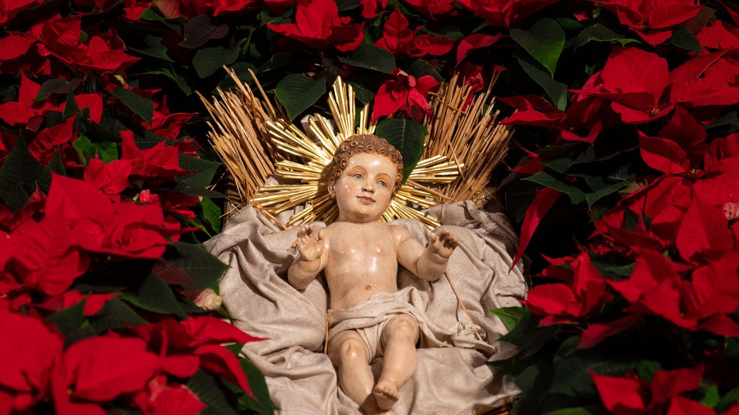 Geburtstag mit dem Christkind. (Symbolbild) Foto: Lennart Preiss/dpa