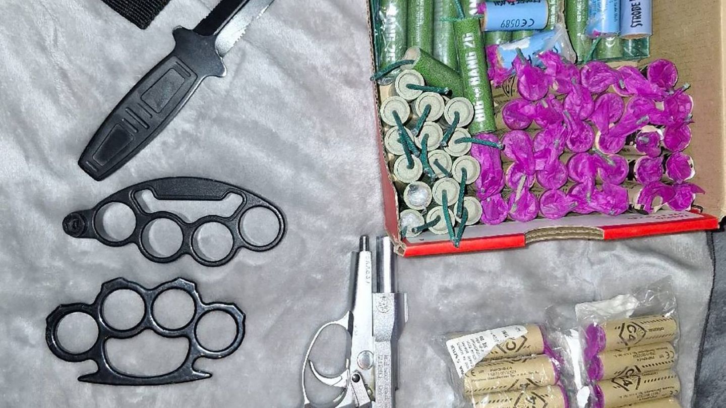 Die Polizei geht zurzeit verstärkt gegen den illegalen Handel mit Feuerwerk vor. (Handout) Foto: -/Polizei Berlin/dpa