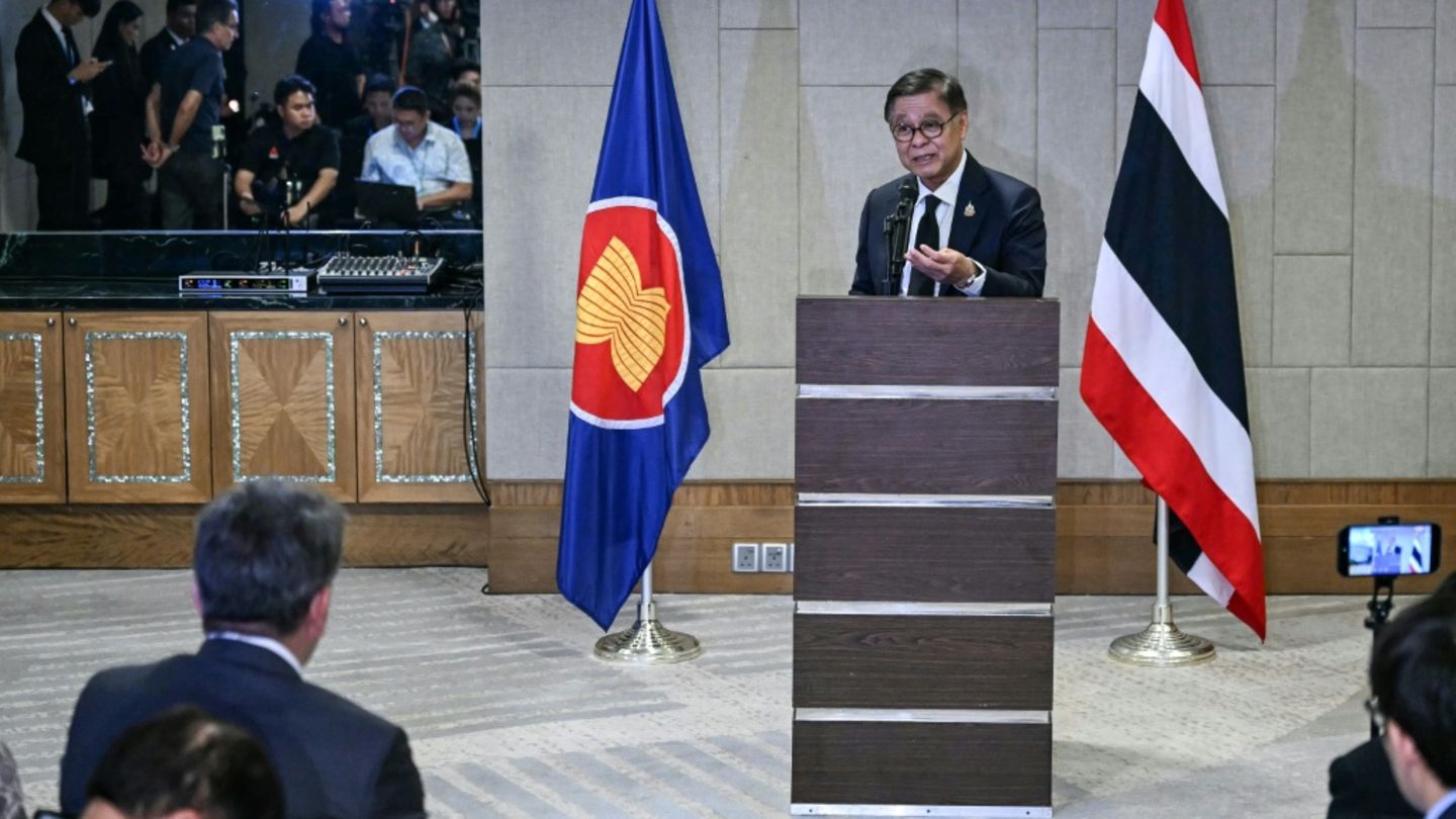 Thailands Außenminister Sihasak in Kuala Lumpur