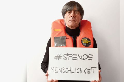Jogi Löw macht sich für Seenotrettung stark.