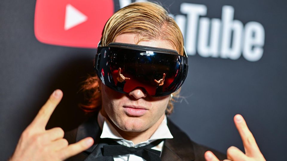 Rapper Ski Aggu legt Mikrofon für unbestimmte Zeit nieder | STERN.de