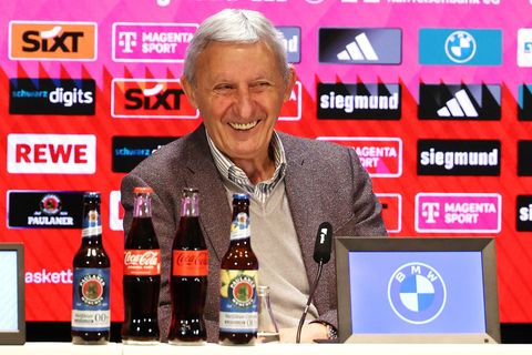 Svetislav Pesic ist zurück als Trainer bei Bayerns Basketballern. Foto: Matthias Stickel/dpa