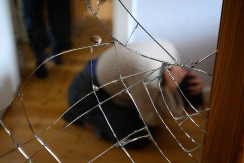 Opfer von Gewaltkriminalität können staatliche Entschädigung für das erlittene Leid beantragen. (Symbolfoto) Foto: Jonas Walzber