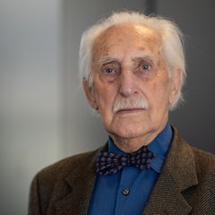 Der Holocaust-Überlebende Leon Weintraub äußert sich auch im hohen Alter zu politischen Ereignissen. (Archivbild) Foto: Swen Pfö