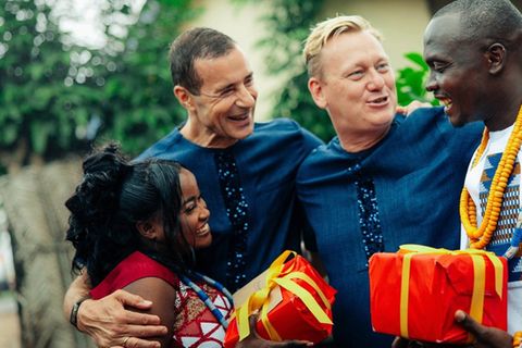 "Die Braut, ihr Mann, die Eltern & Wir! Kai und Knossi auf Hochzeitsreise": Kai Pflaume (l.) und Jens "Knossi" Knossalla in tr