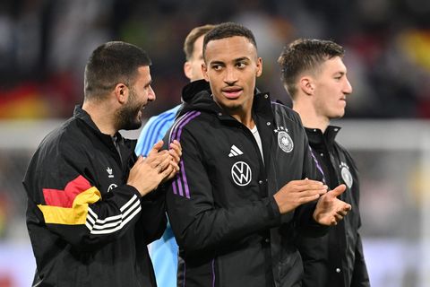 Haben guten Chancen auf die WM-Teilnahme 2026: Die VfB-Profis Undav (l), Leweling (M) und Stiller. Foto: Sven Hoppe/dpa