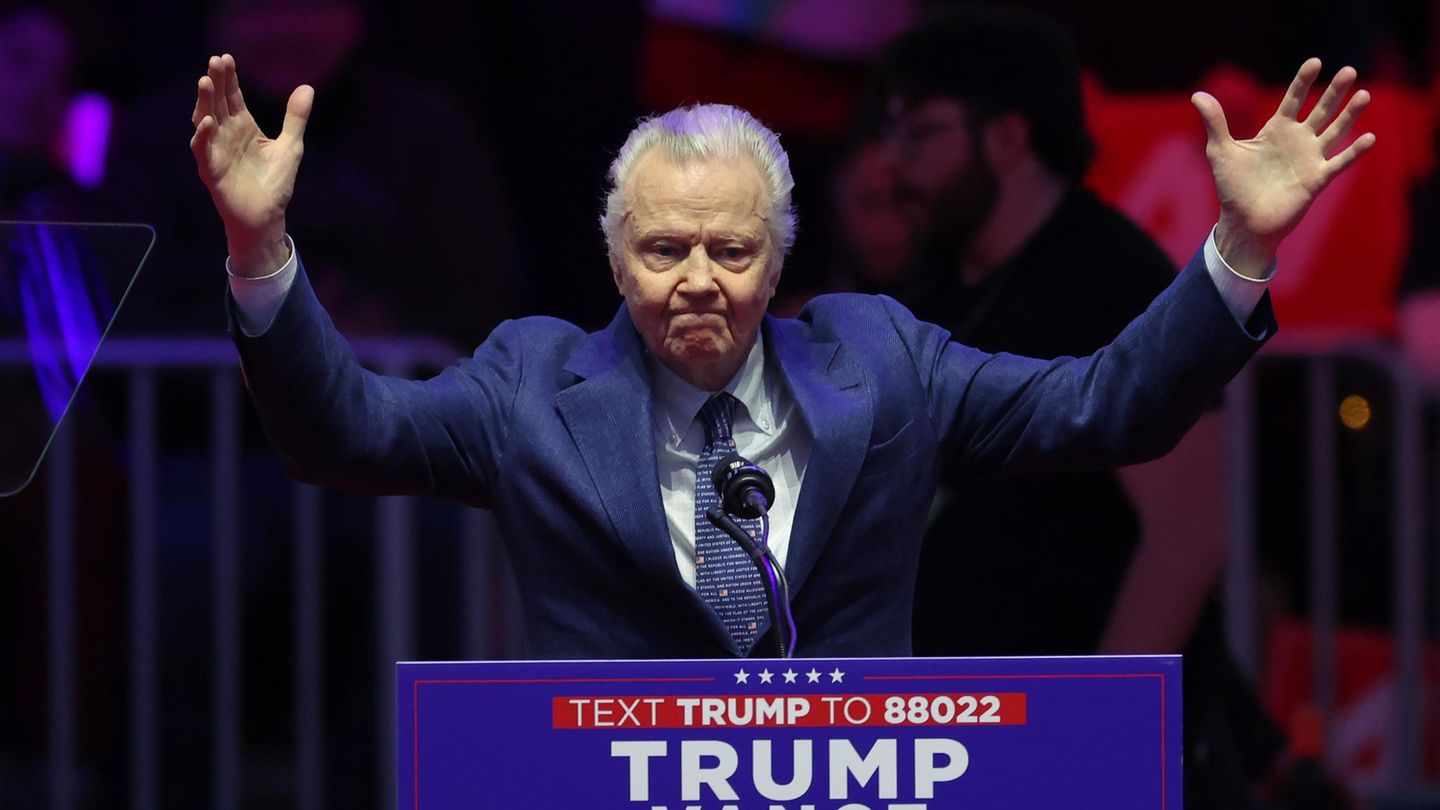 Jon Voight bei einer Wahlkampfveranstaltung von Donald Trump