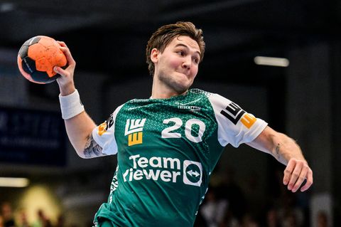 Spielmacher Ludvig Hallbäck wechselt vorzeitig von Göppingen nach Gummersbach. (Archivbild) Foto: Tom Weller/dpa