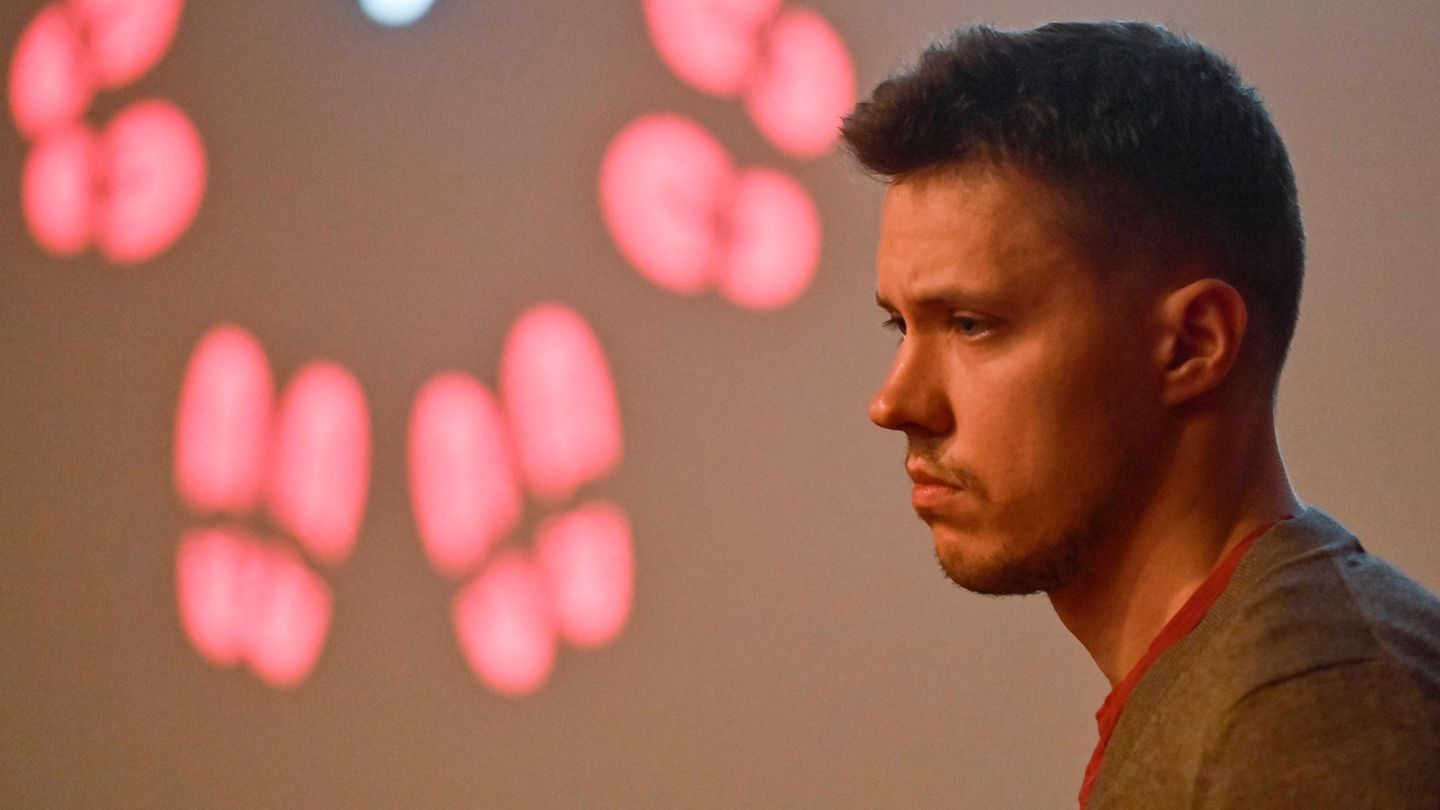 Roman Anin, Journalist in Russland