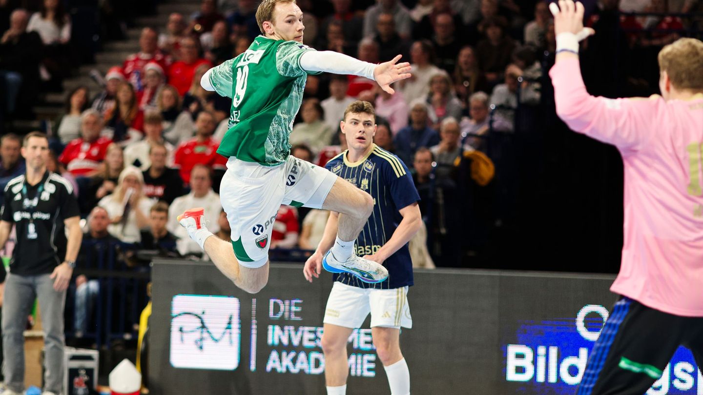 Welthandballer Mathias Gidsel zeigte sich gegen den HSV wieder äußerst effektiv Foto: Frank Molter/dpa