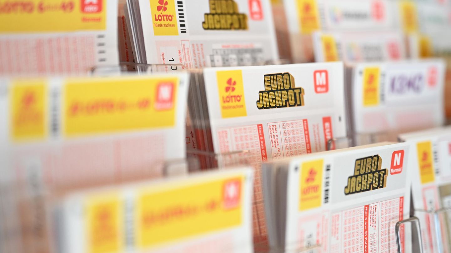 72 Lottogewinne lagen 2025 bei über 100.000 Euro. (Symbolbild) Foto: Shireen Broszies/dpa