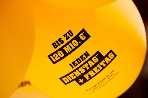 Ein Lottospieler aus Nordrhein-Westfalen gewann in diesem Jahr rund 54 Millionen Euro im Eurojackpot. (Symbolbild) Foto: Rolf Ve